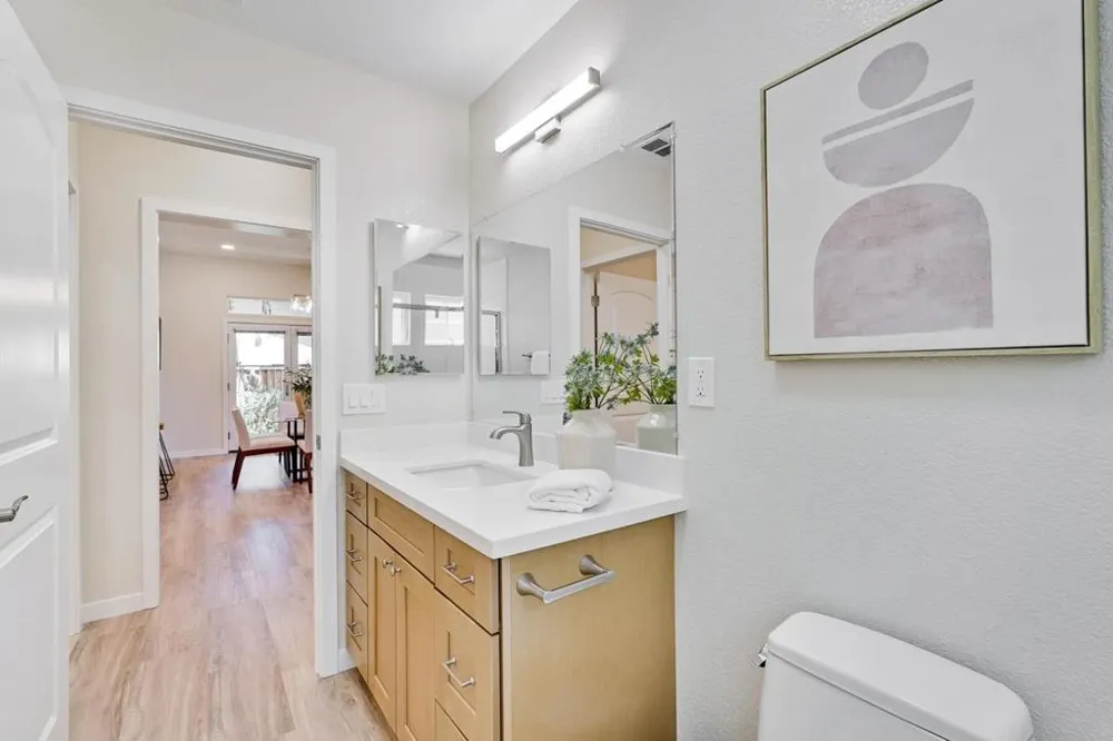 274 Skyview Court Mountain View, CA 94043