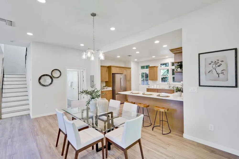 274 Skyview Court Mountain View, CA 94043