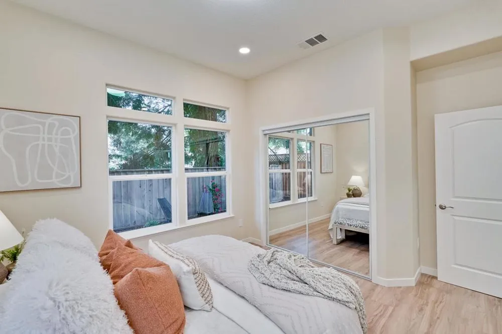 274 Skyview Court Mountain View, CA 94043