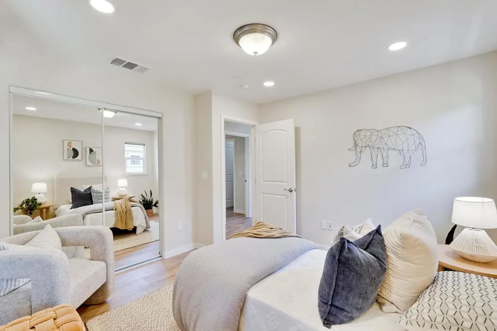274 Skyview Court Mountain View, CA 94043