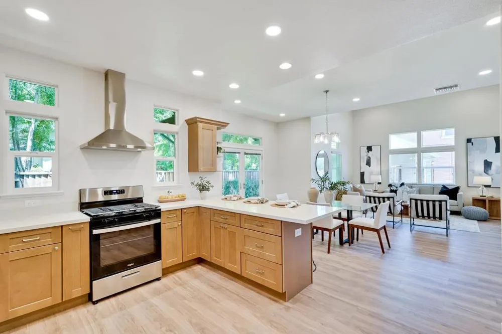 274 Skyview Court Mountain View, CA 94043
