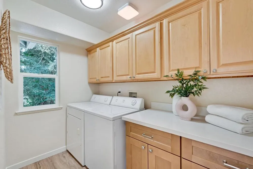 274 Skyview Court Mountain View, CA 94043