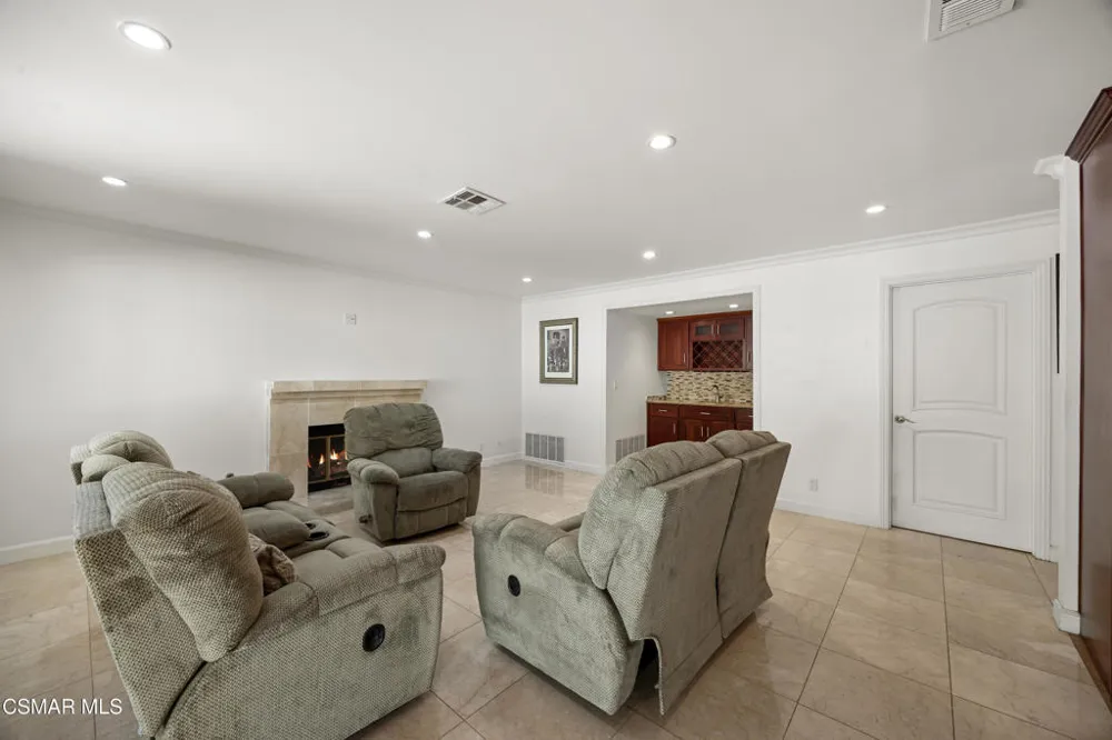 988 Looking Glass Drive Diamond Bar, CA 91765
