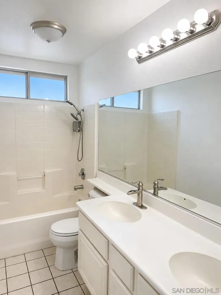 10976 Caminito Alto San Diego, CA 92131