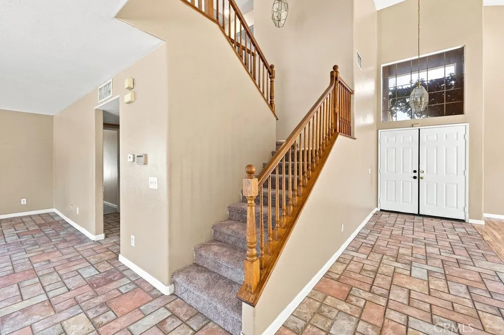 38841 Dianron Palmdale, CA 93551