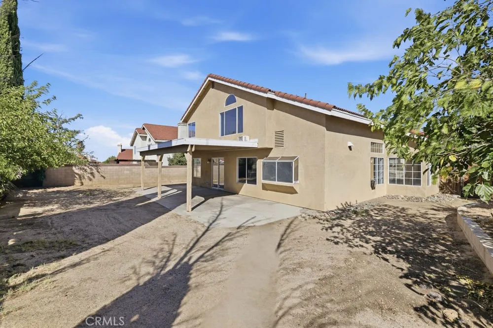 38841 Dianron Palmdale, CA 93551