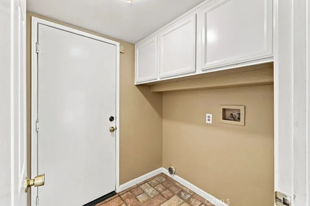 38841 Dianron Palmdale, CA 93551
