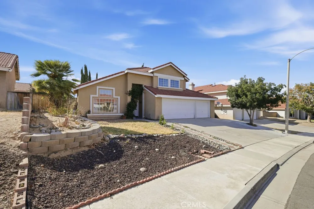 38841 Dianron Palmdale, CA 93551