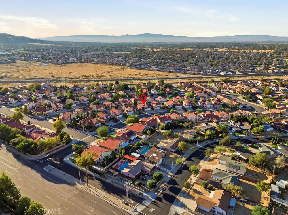 38841 Dianron Palmdale, CA 93551