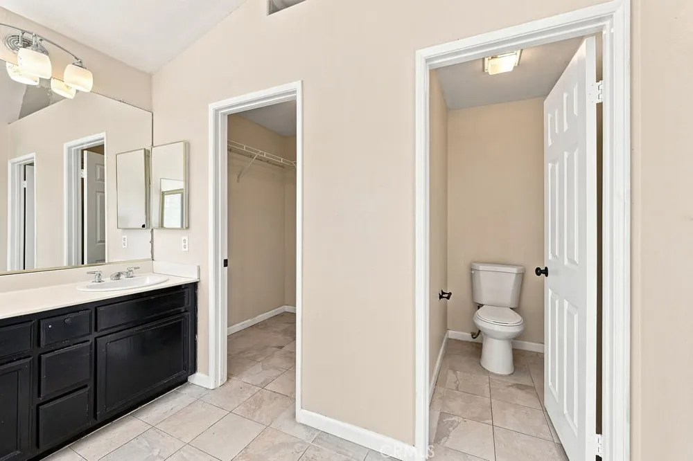 38841 Dianron Palmdale, CA 93551