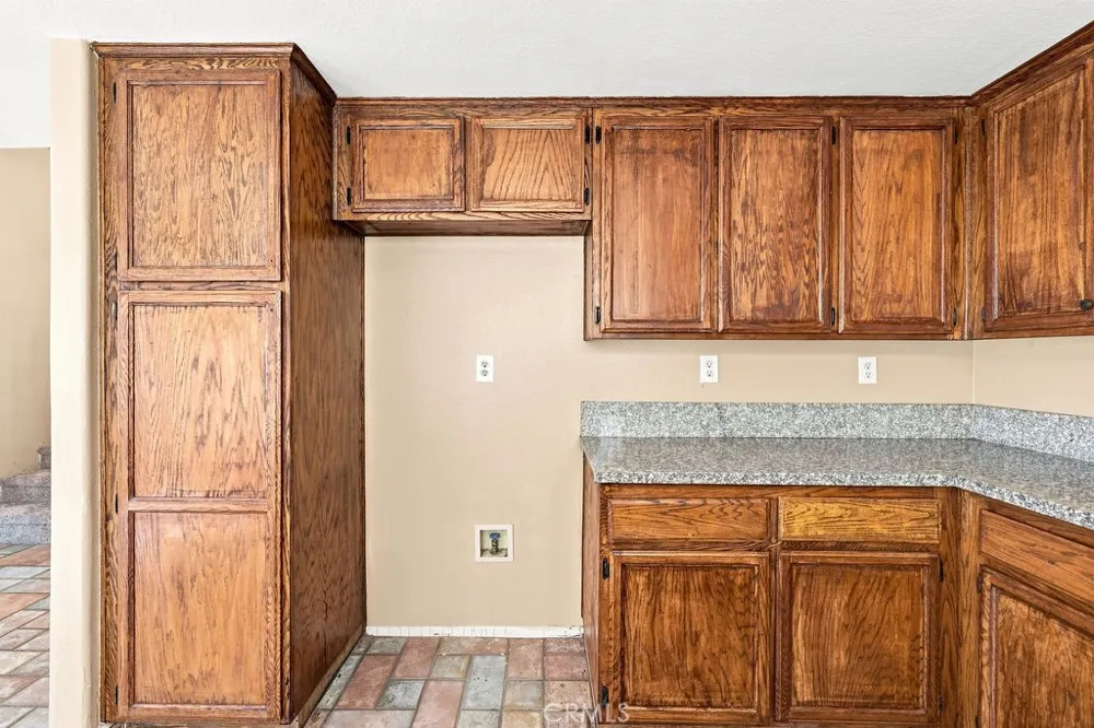 38841 Dianron Palmdale, CA 93551