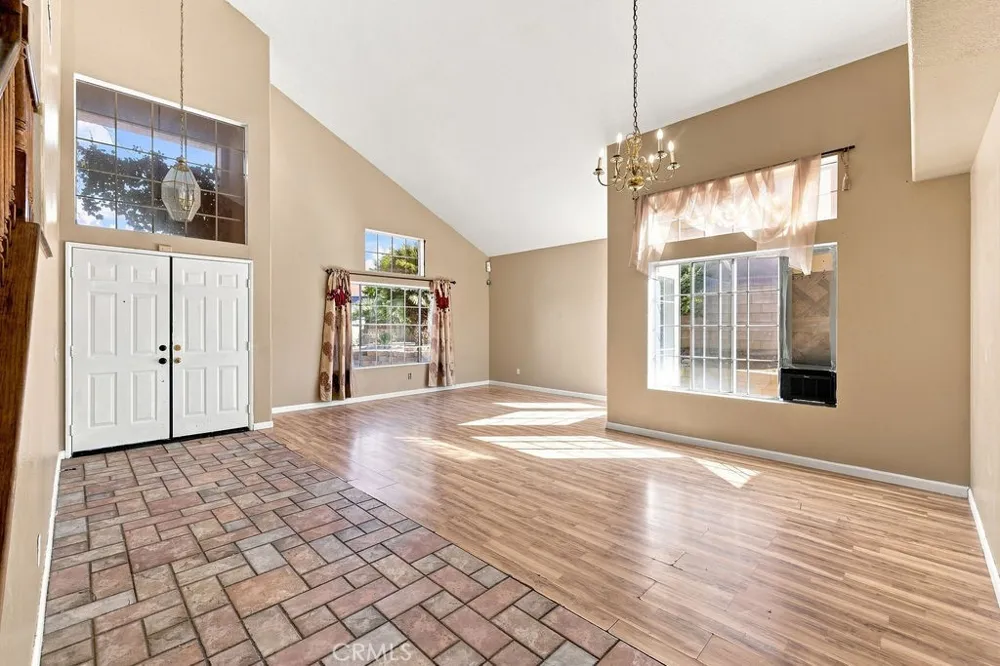 38841 Dianron Palmdale, CA 93551