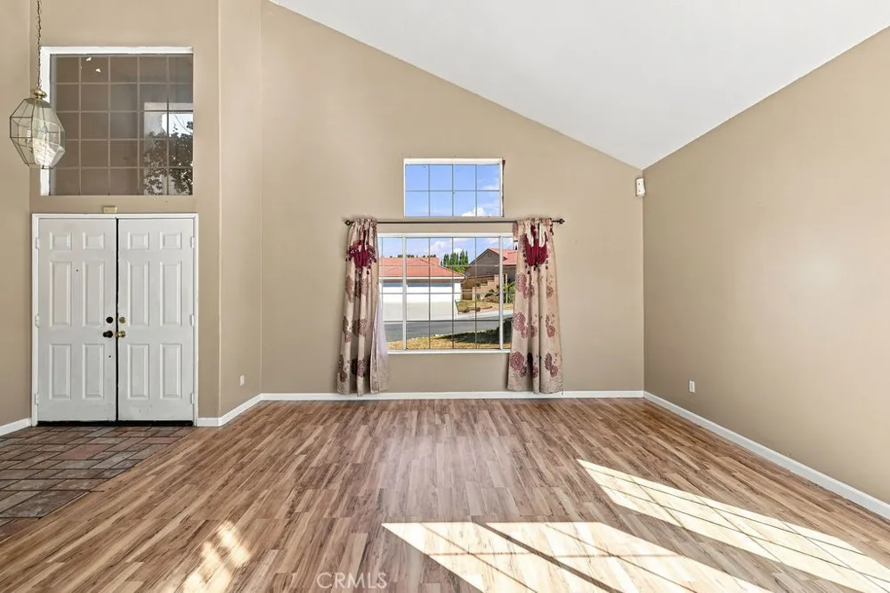 38841 Dianron Palmdale, CA 93551