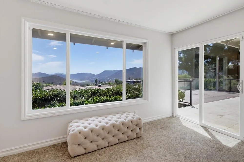 2450 Vista Lago Ter Escondido, CA 92029