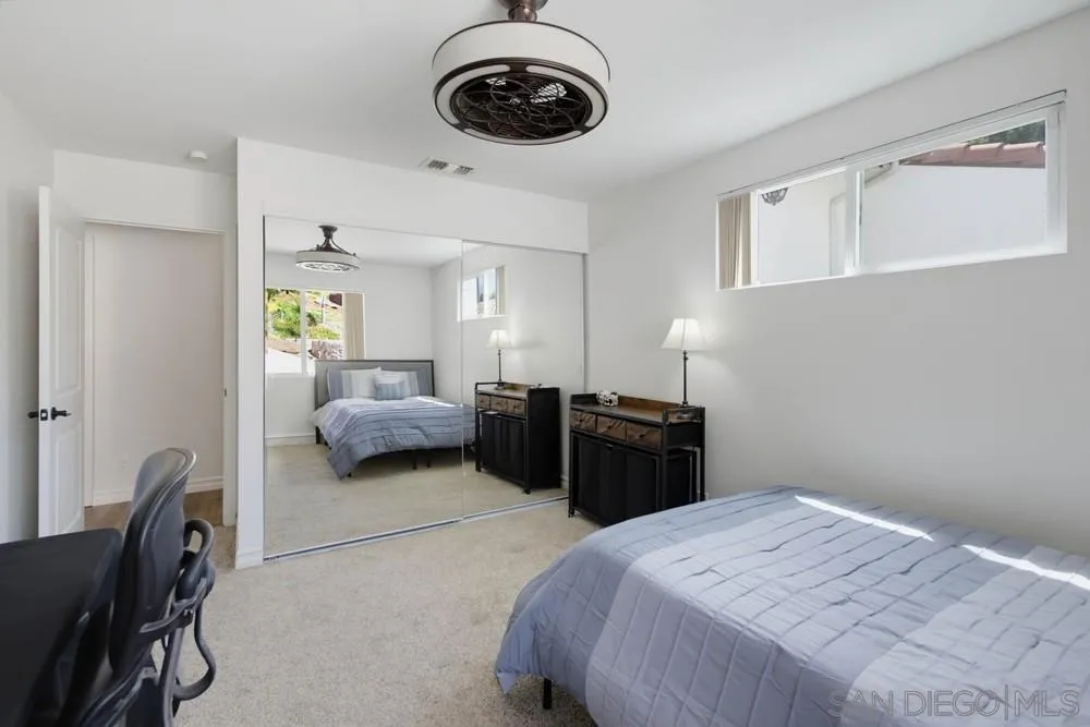 2450 Vista Lago Ter Escondido, CA 92029