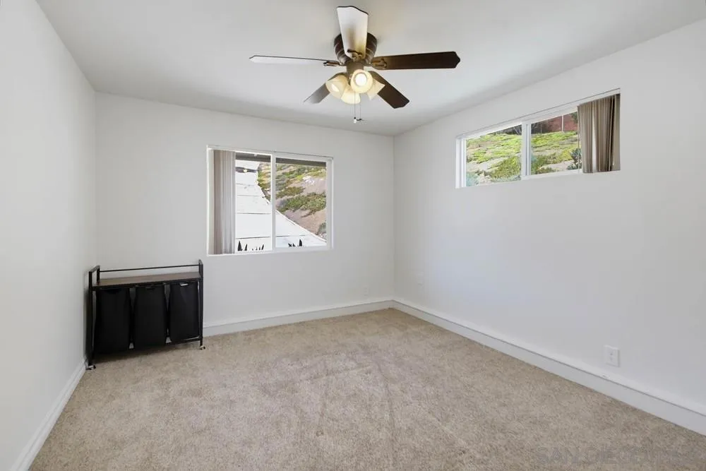 2450 Vista Lago Ter Escondido, CA 92029