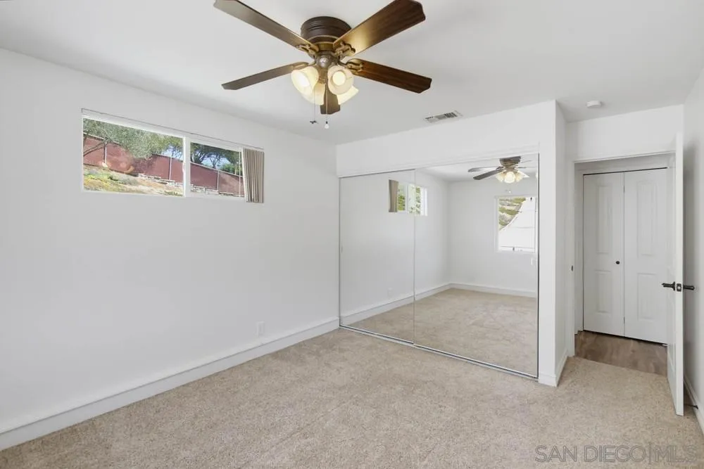 2450 Vista Lago Ter Escondido, CA 92029