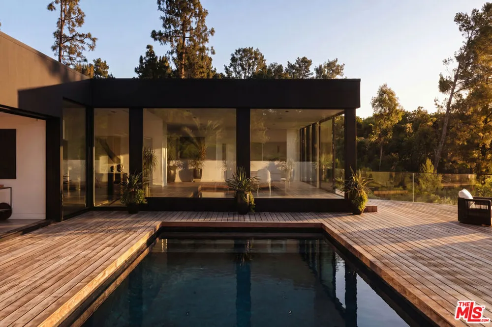 500 Chalette Drive Beverly Hills, CA 90210