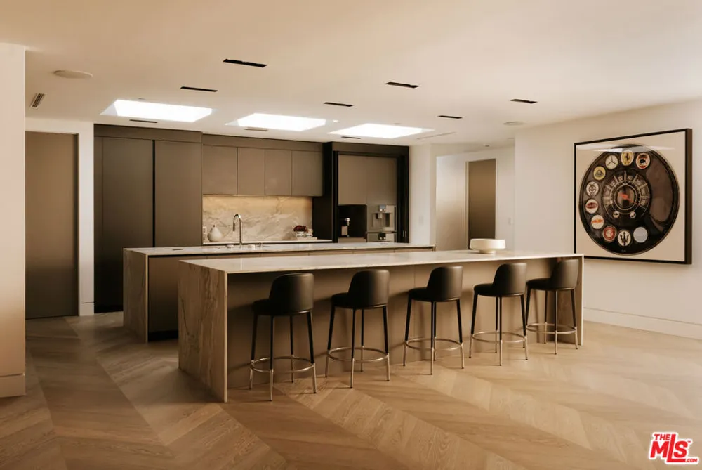 500 Chalette Drive Beverly Hills, CA 90210