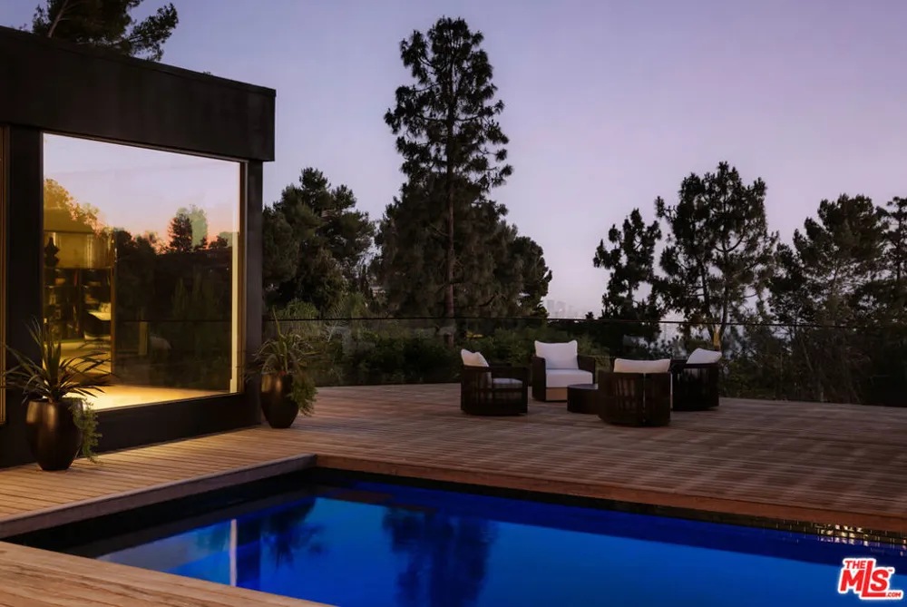 500 Chalette Drive Beverly Hills, CA 90210