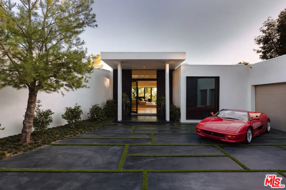 500 Chalette Drive Beverly Hills, CA 90210
