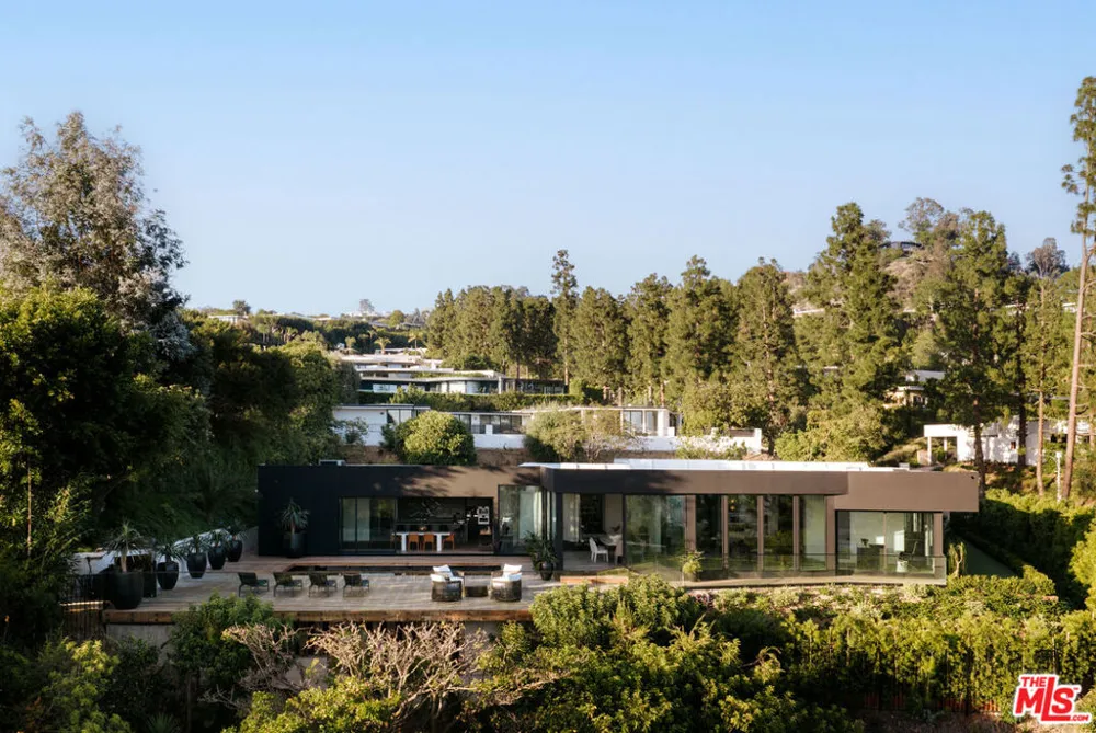 500 Chalette Drive Beverly Hills, CA 90210