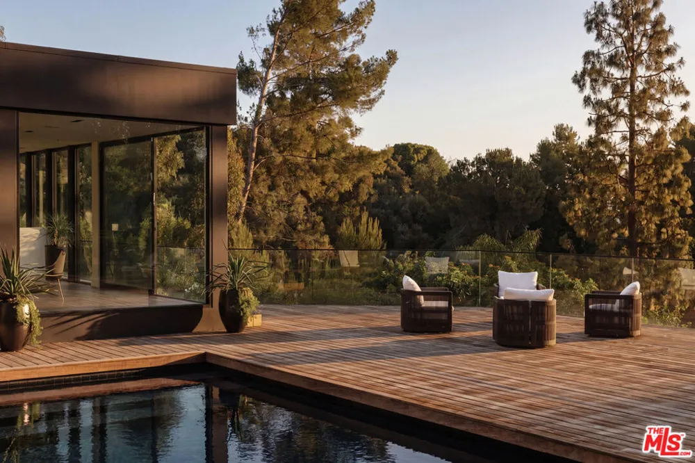 500 Chalette Drive Beverly Hills, CA 90210