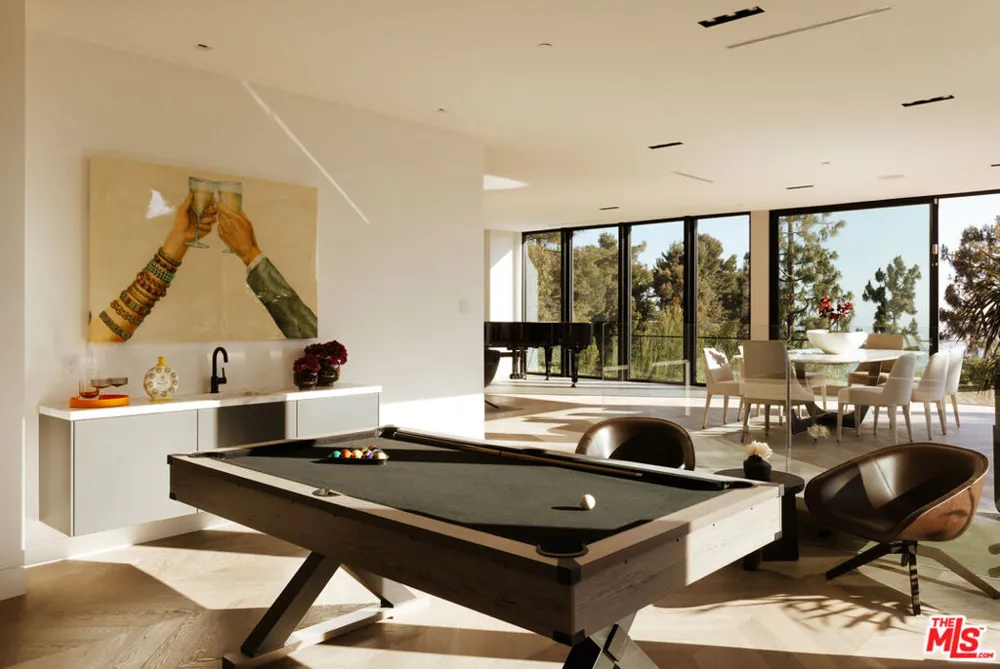 500 Chalette Drive Beverly Hills, CA 90210