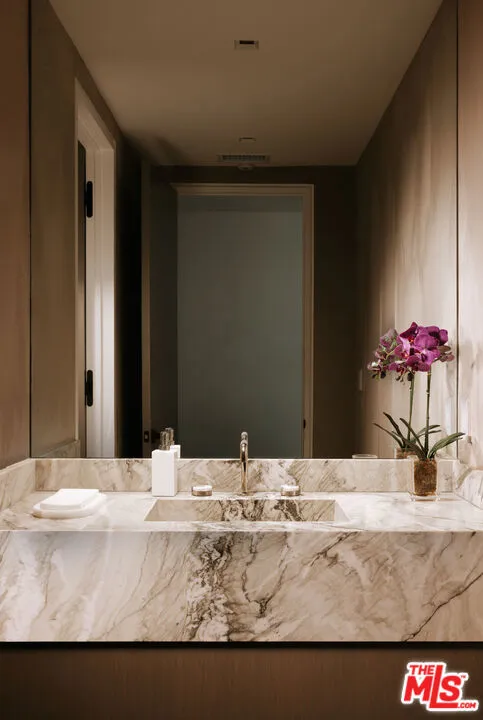 500 Chalette Drive Beverly Hills, CA 90210