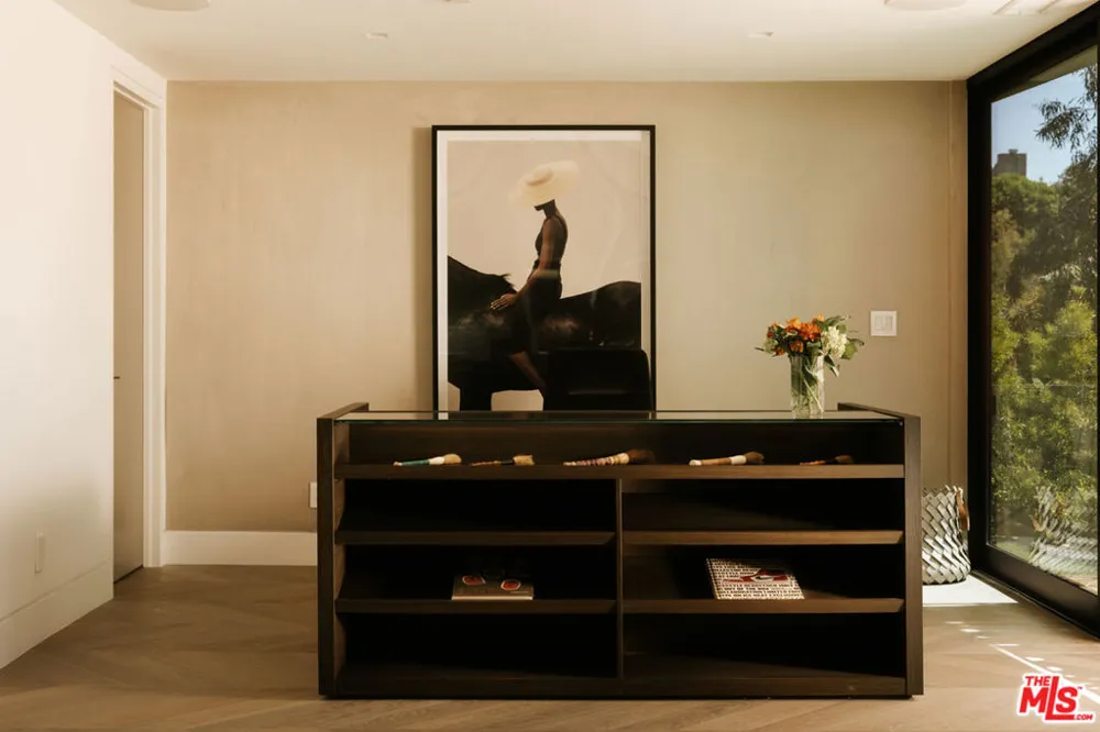 500 Chalette Drive Beverly Hills, CA 90210