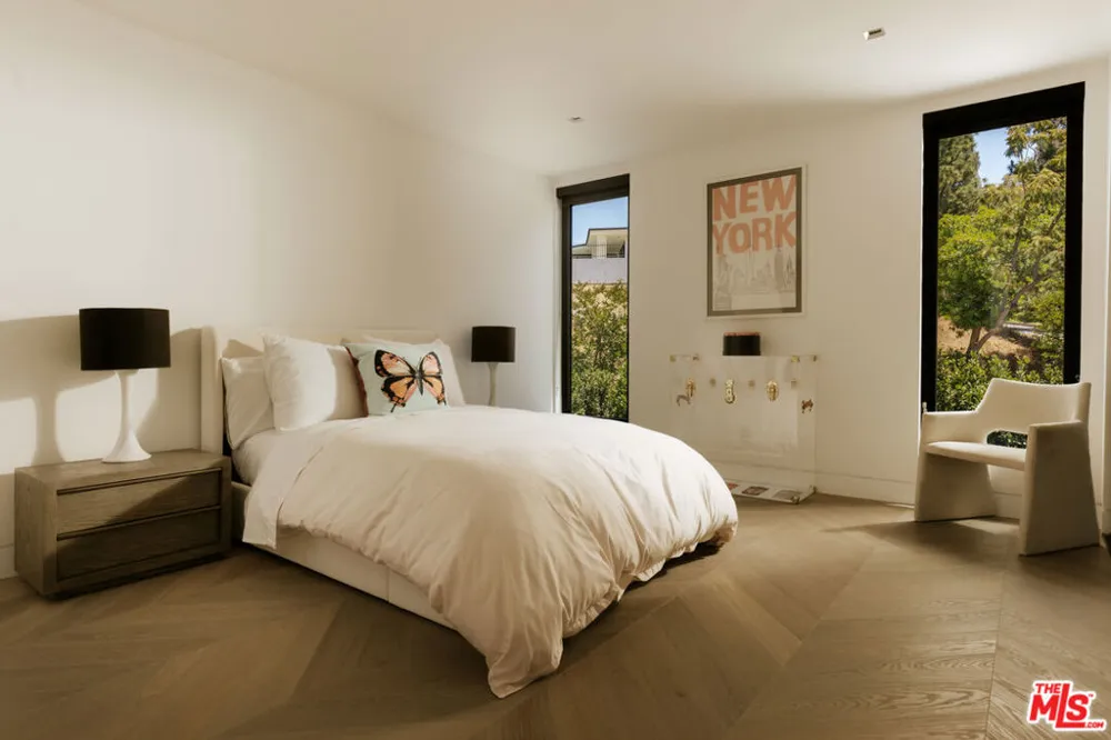 500 Chalette Drive Beverly Hills, CA 90210