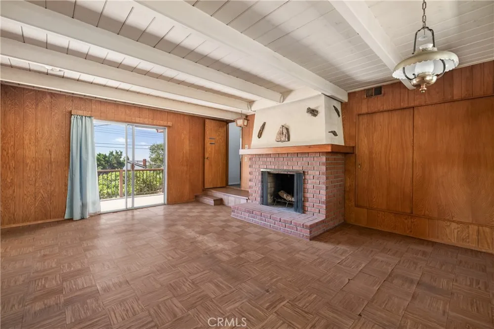 948 W Buffington Upland, CA 91784