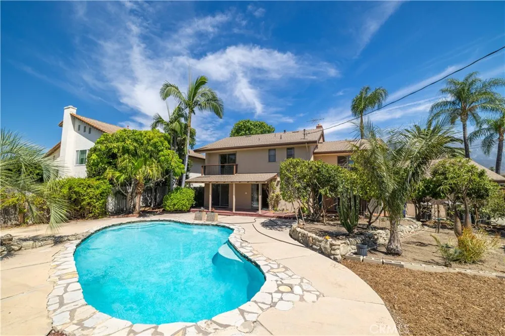 948 W Buffington Upland, CA 91784