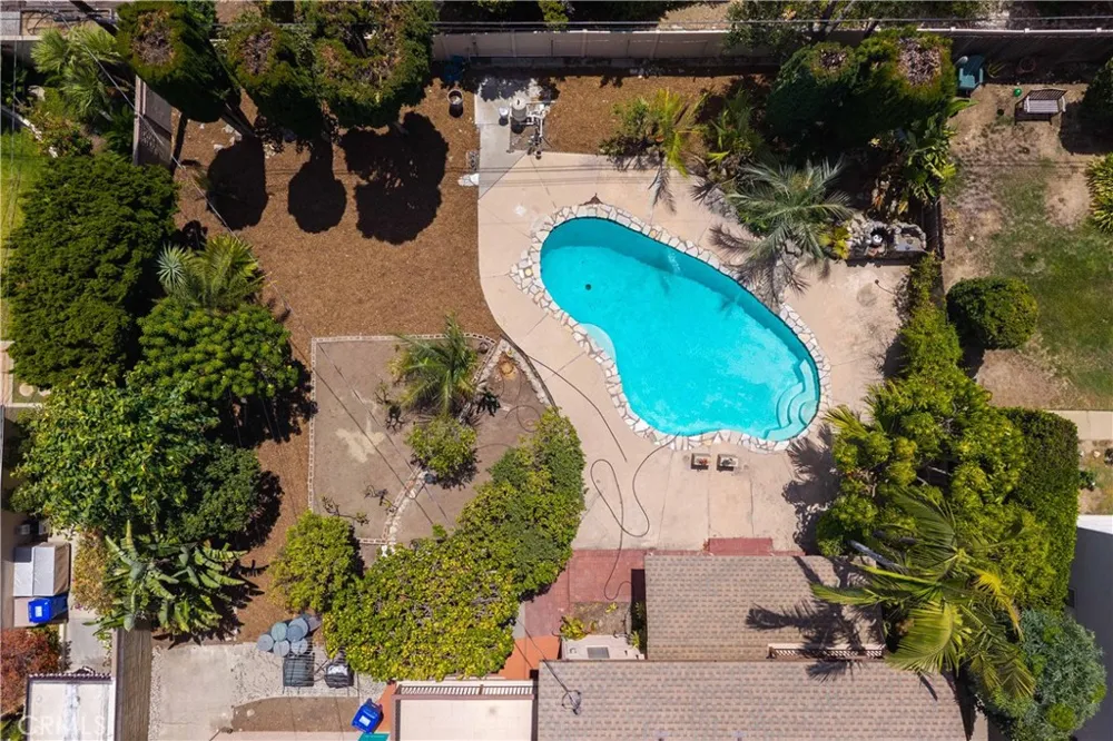948 W Buffington Upland, CA 91784