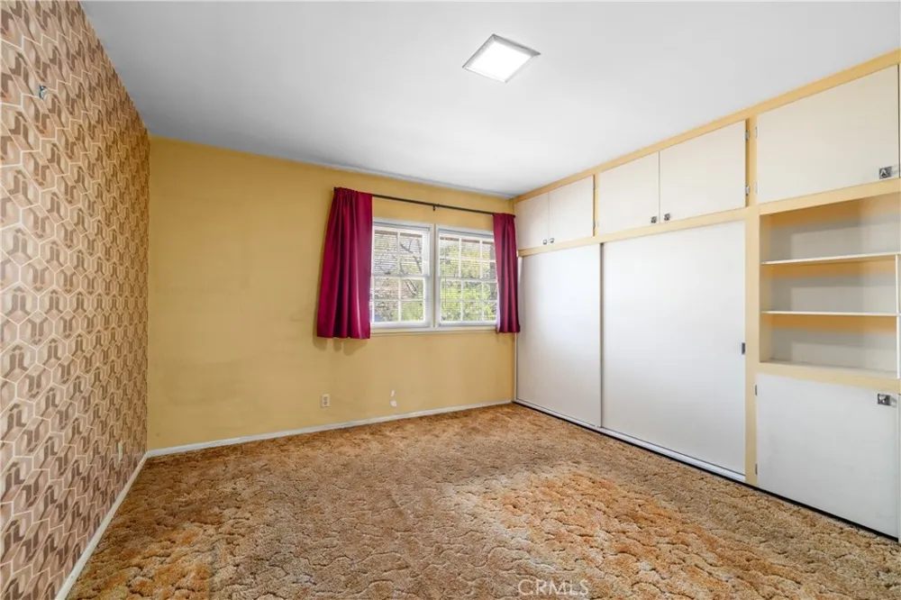 948 W Buffington Upland, CA 91784