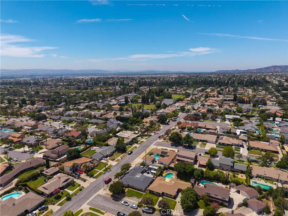 948 W Buffington Upland, CA 91784