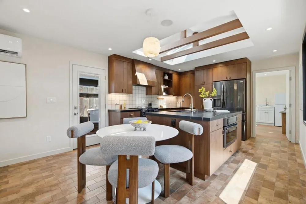 358 Fernando Avenue Palo Alto, CA 94306