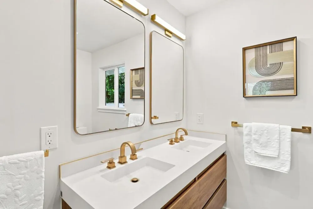 15560 Blossom Hill Road Los Gatos, CA 95032