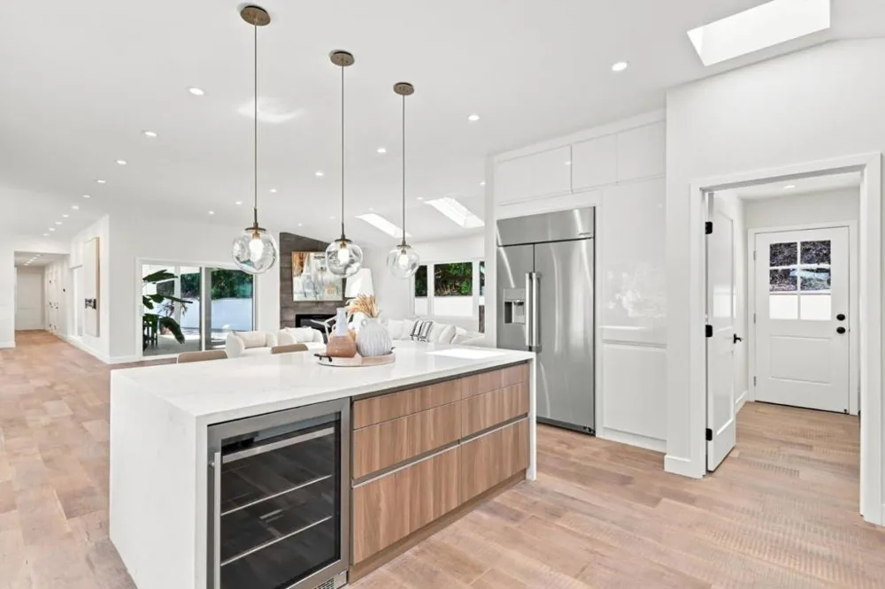 15560 Blossom Hill Road Los Gatos, CA 95032