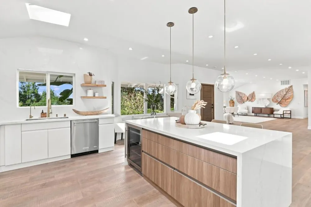 15560 Blossom Hill Road Los Gatos, CA 95032