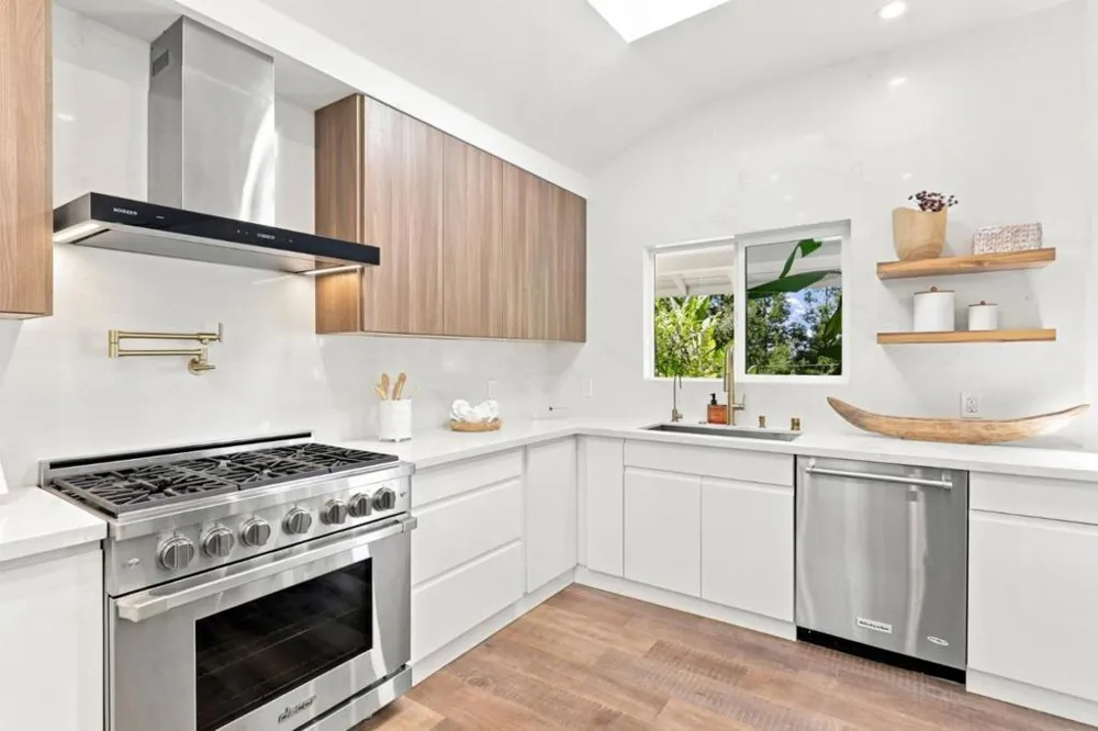 15560 Blossom Hill Road Los Gatos, CA 95032