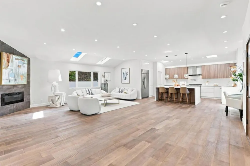 15560 Blossom Hill Road Los Gatos, CA 95032