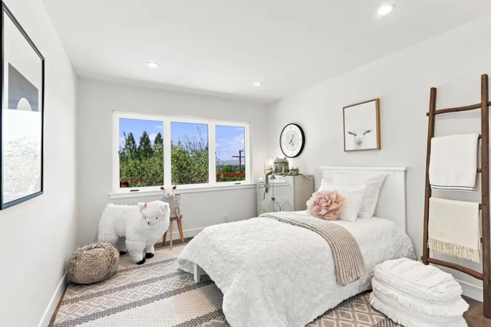 15560 Blossom Hill Road Los Gatos, CA 95032