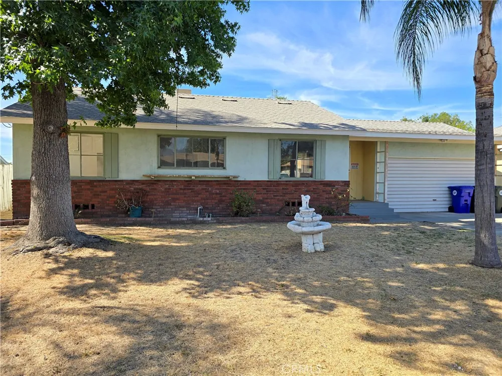 237 W Van Koevering Street Rialto, CA 92376