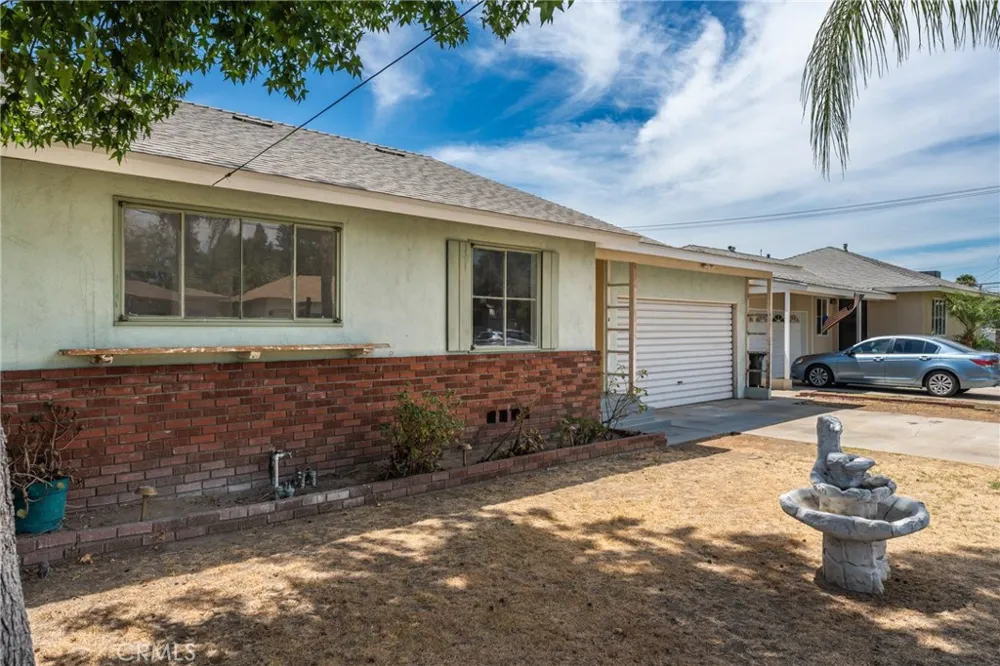 237 W Van Koevering Street Rialto, CA 92376
