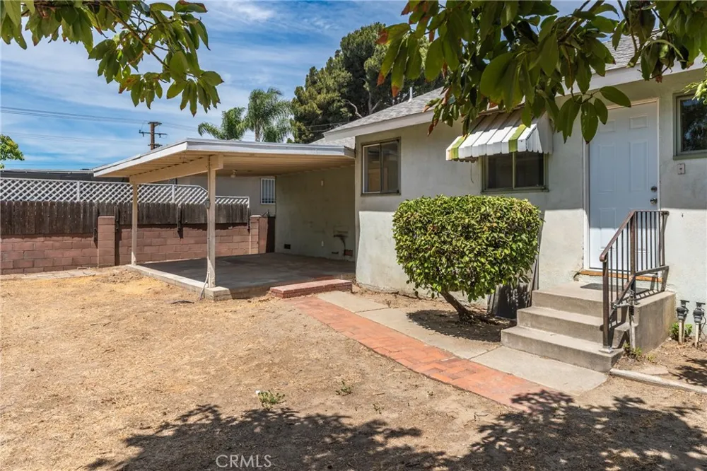 237 W Van Koevering Street Rialto, CA 92376