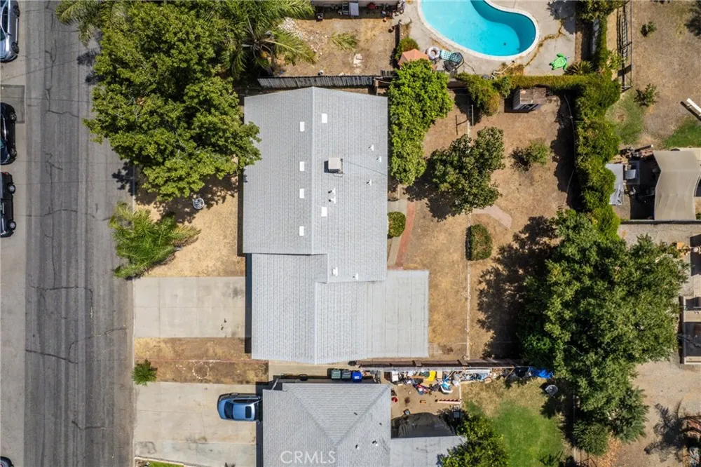 237 W Van Koevering Street Rialto, CA 92376