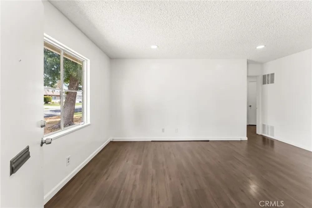237 W Van Koevering Street Rialto, CA 92376