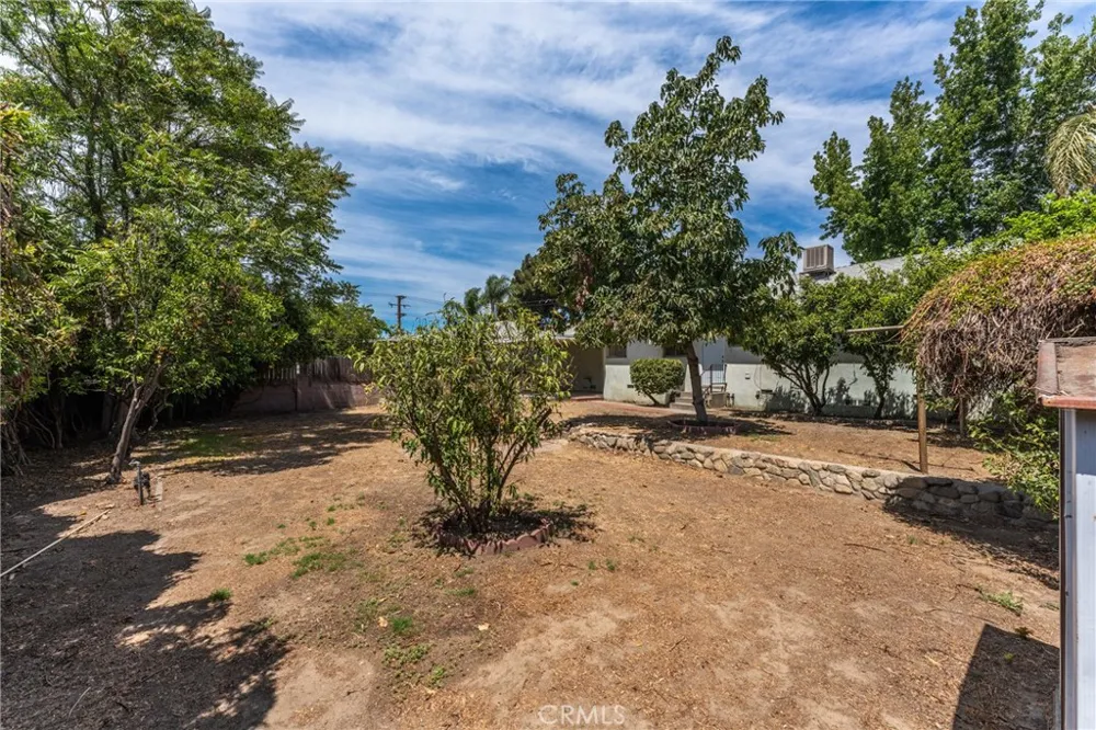 237 W Van Koevering Street Rialto, CA 92376