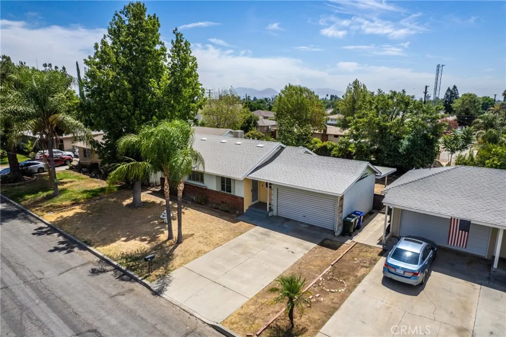 237 W Van Koevering Street Rialto, CA 92376